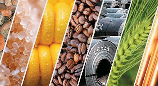 Giá cao su đạt ‘đỉnh’ 7 năm, dầu, vàng, cà phê cũng tăng